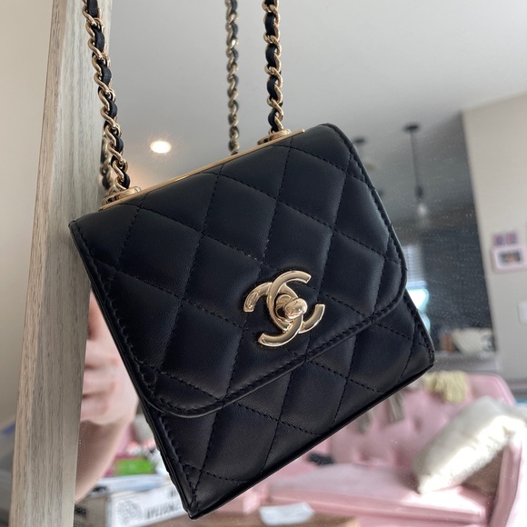 Chanel trendy cc mini black flap gold hardware - Picture 16 of 17